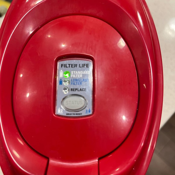 Brita Water Filtration Pitcher Red Modelo OB21/OB03 Gently used - Picture 4 of 13